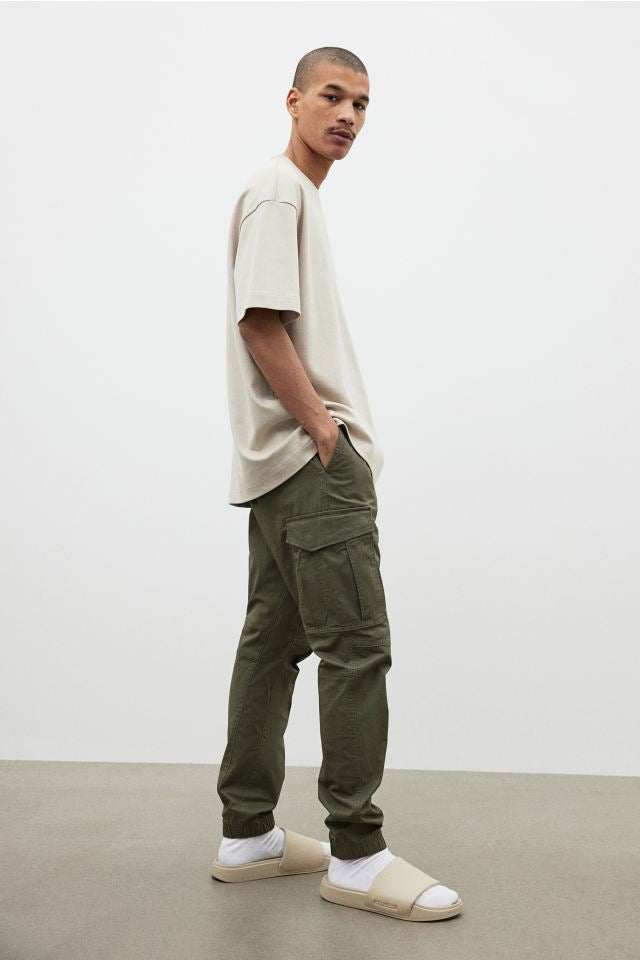 Slim Fit Cargo joggers